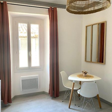 Le Studio En Provence Saint Didier  Bagian luar foto